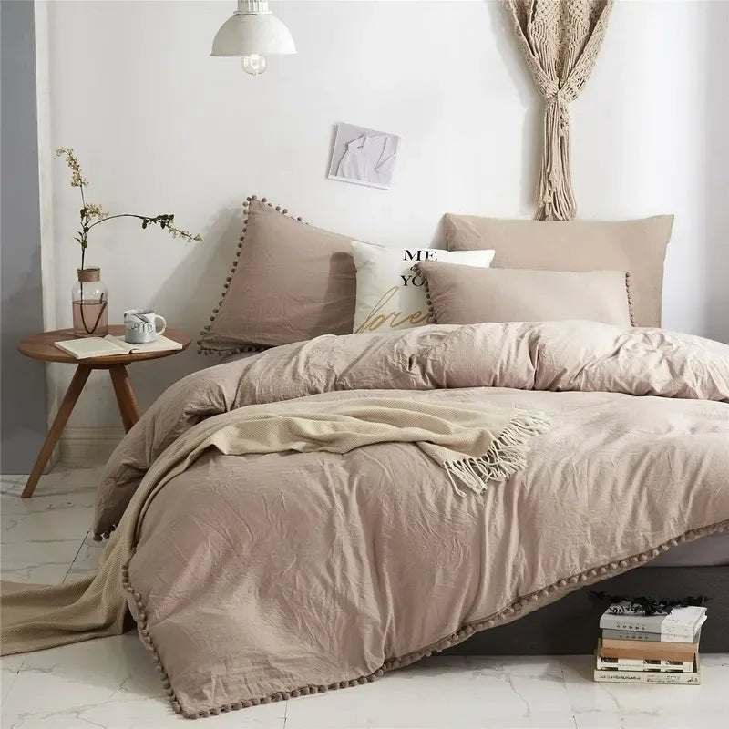 Couette Avec de Jolies Pompons
