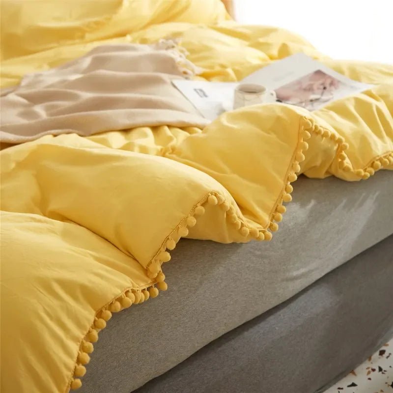 Couette Avec de Jolies Pompons