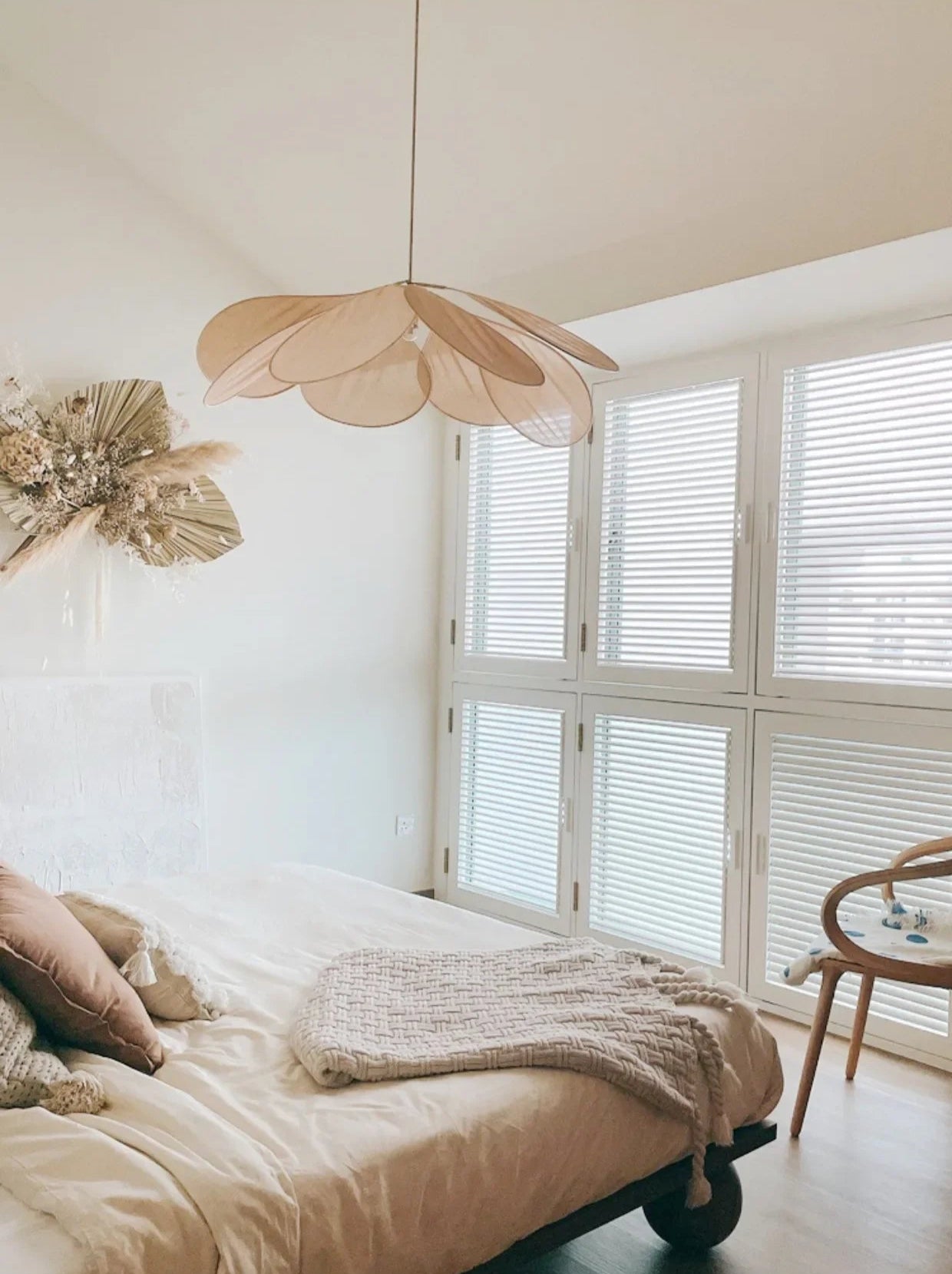 Suspension Florale en Tissu – Lampe Suspendue Avec Pétales Colorés - Maison Fantine