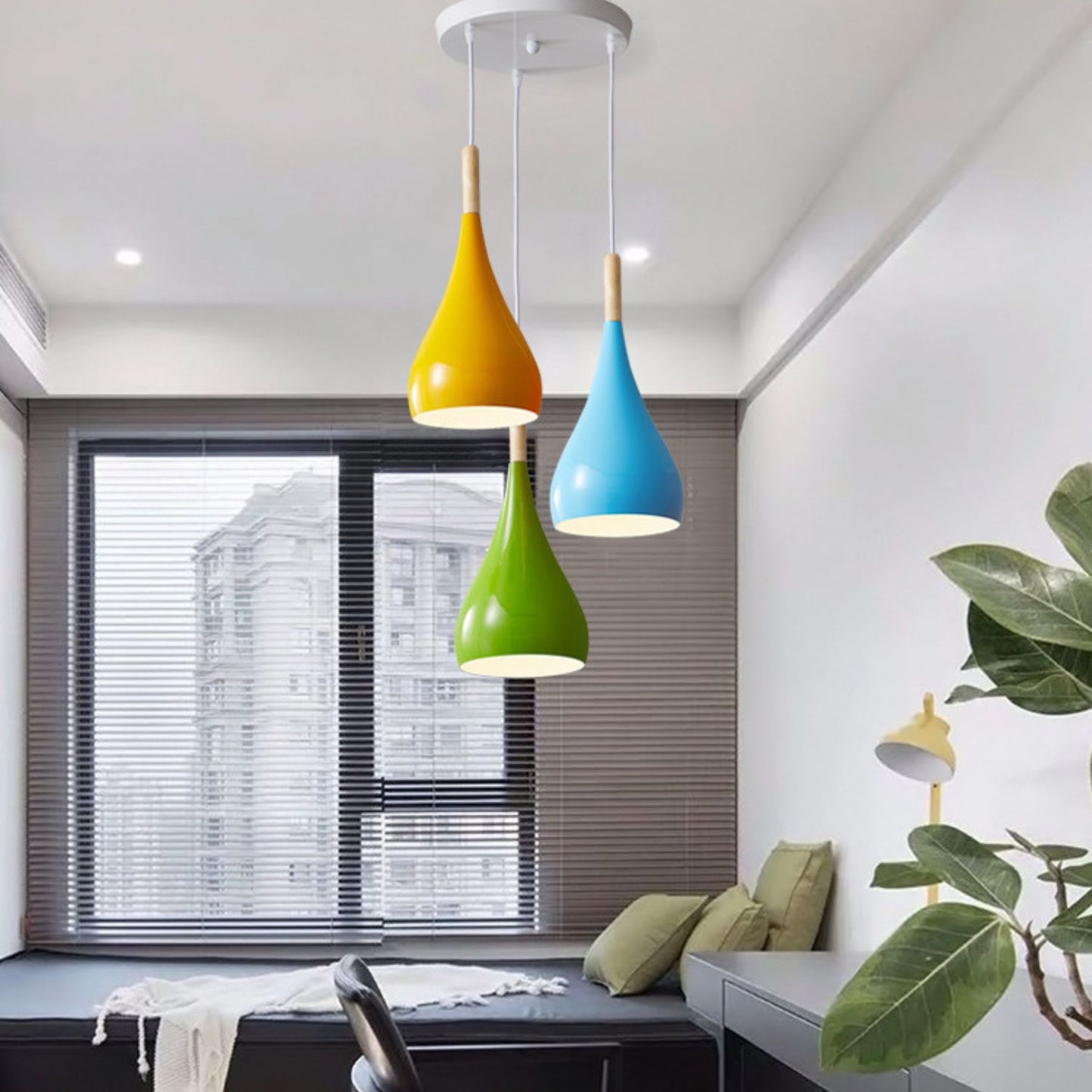 Suspension Moderne – Couleurs Vibrantes pour un Style Unique