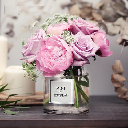 Mini Vase en Verre – Élégance Minimaliste & Déco Inspirante