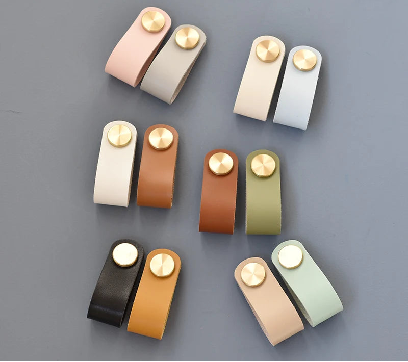 Poignée en Cuir Nordique pour Tiroirs et Armoires – Laiton & Cuirette