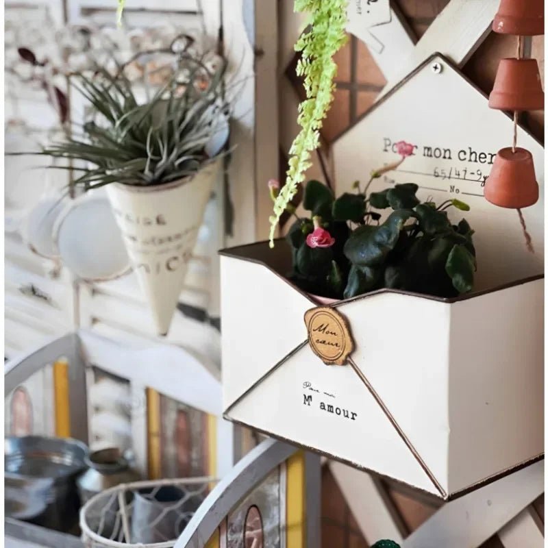 Panier à Fleurs en Métal