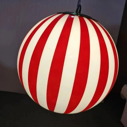 Suspension Boule en Verre Coloré – Lueur Moderne