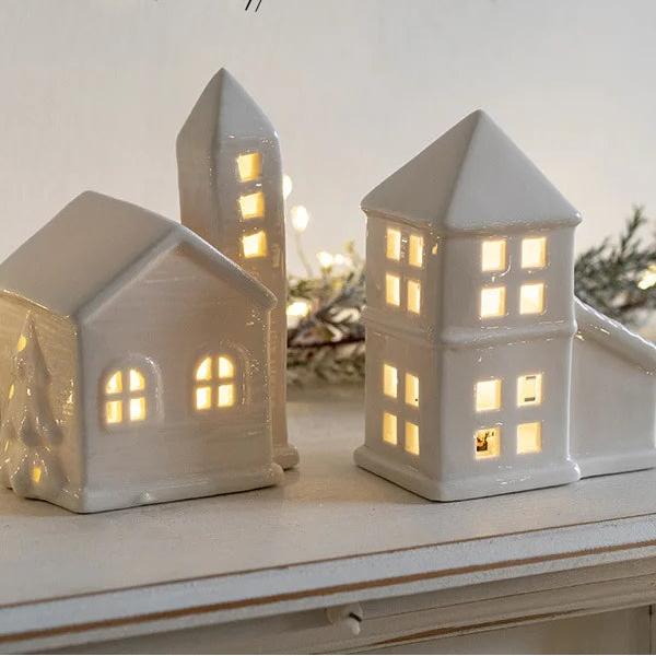 Maison de Village en Céramique Lumineuse — Lueur d’hiver
