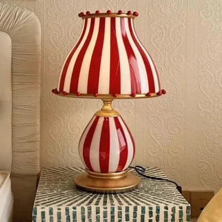 Lampe de Table Aurora – Verre teinté rouge et lumière d’ambiance