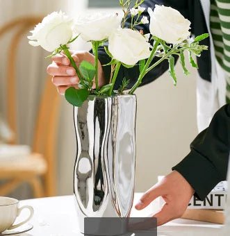 Vase en Céramique Argentée au Design Irrégulier Ultra-Moderne
