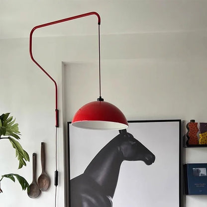 Lampe Murale en Métal Rouge – Élégance rétro & lumière chaleureuse