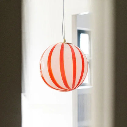 Suspension Boule en Verre Coloré – Lueur Moderne