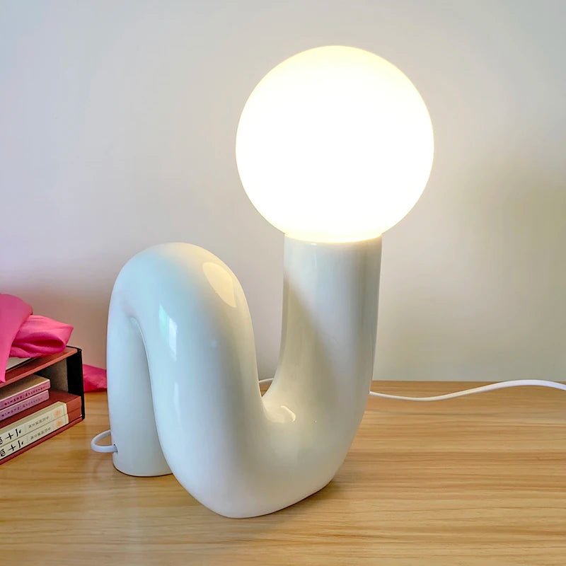 Lampe de Bureau Postmoderne en Résine – Éclat Lunaire - Maison Fantine