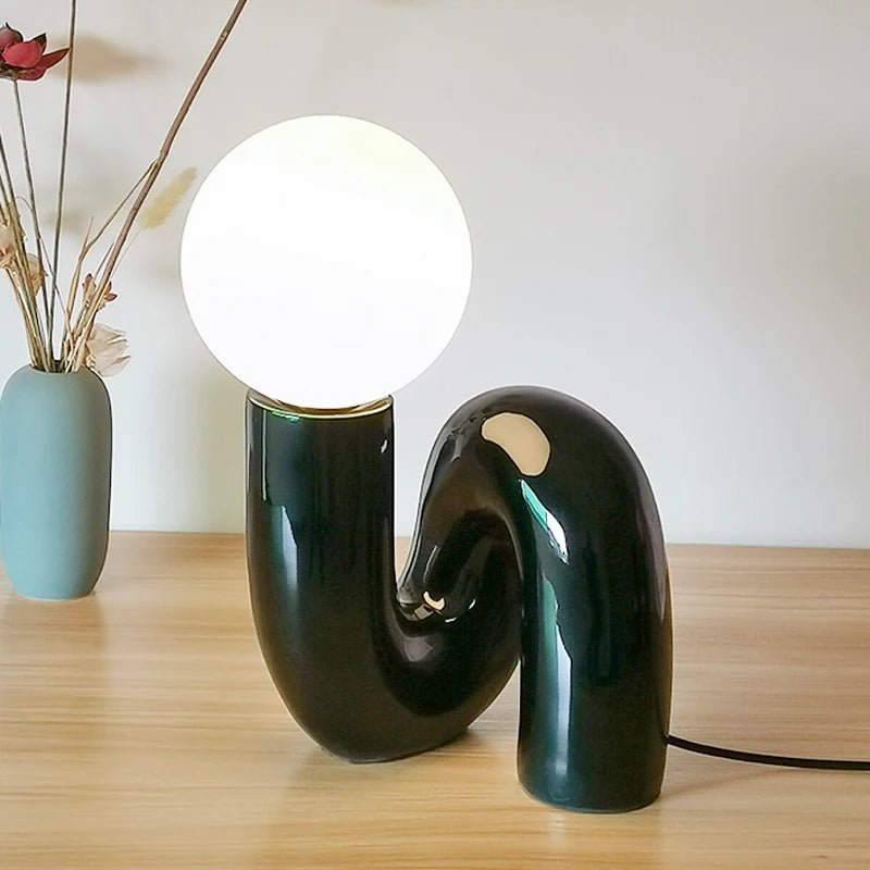 Lampe de Bureau Postmoderne en Résine – Éclat Lunaire - Maison Fantine